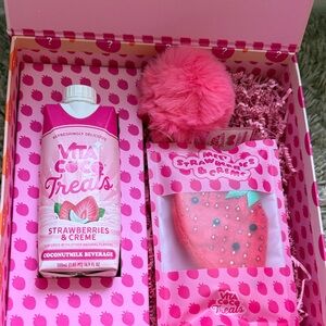 RARE Vita Coco Labubu Halloween Mystery Kit – Limited Edition Giveaway Box